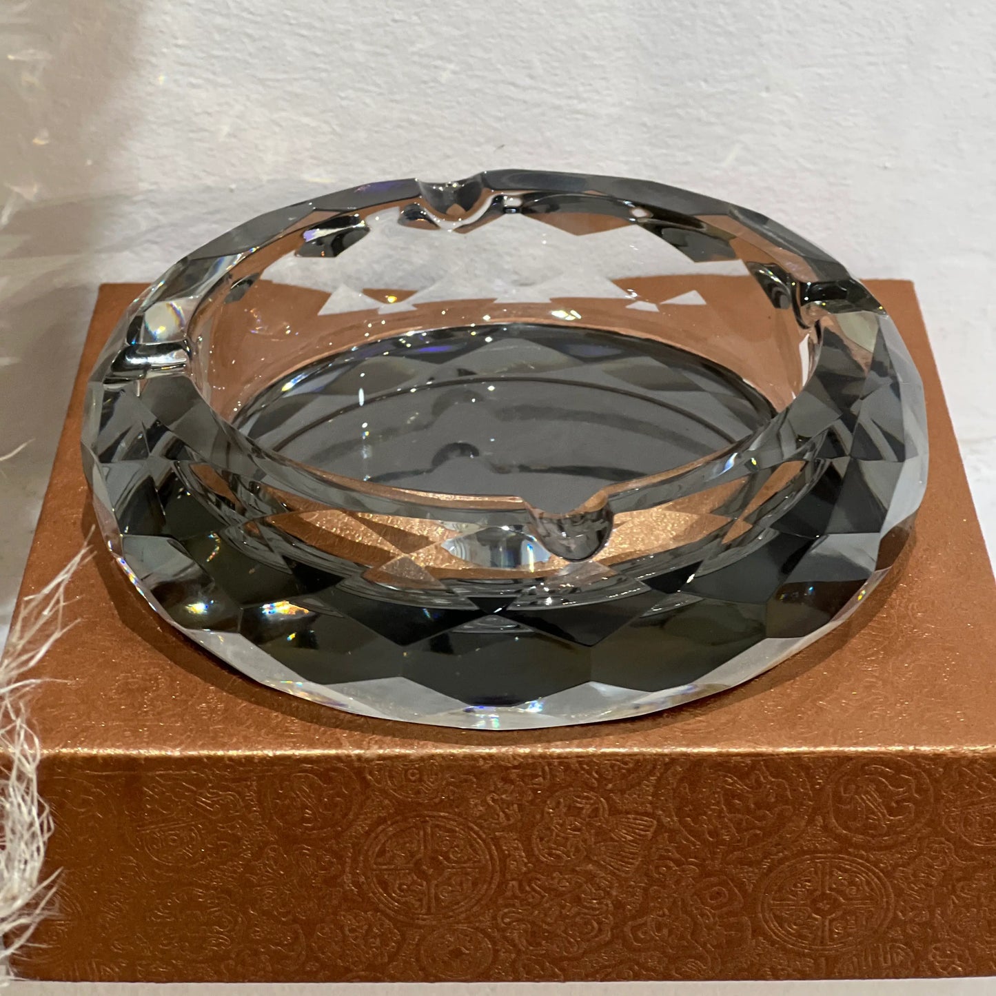 Pepeljara Crystal Glow