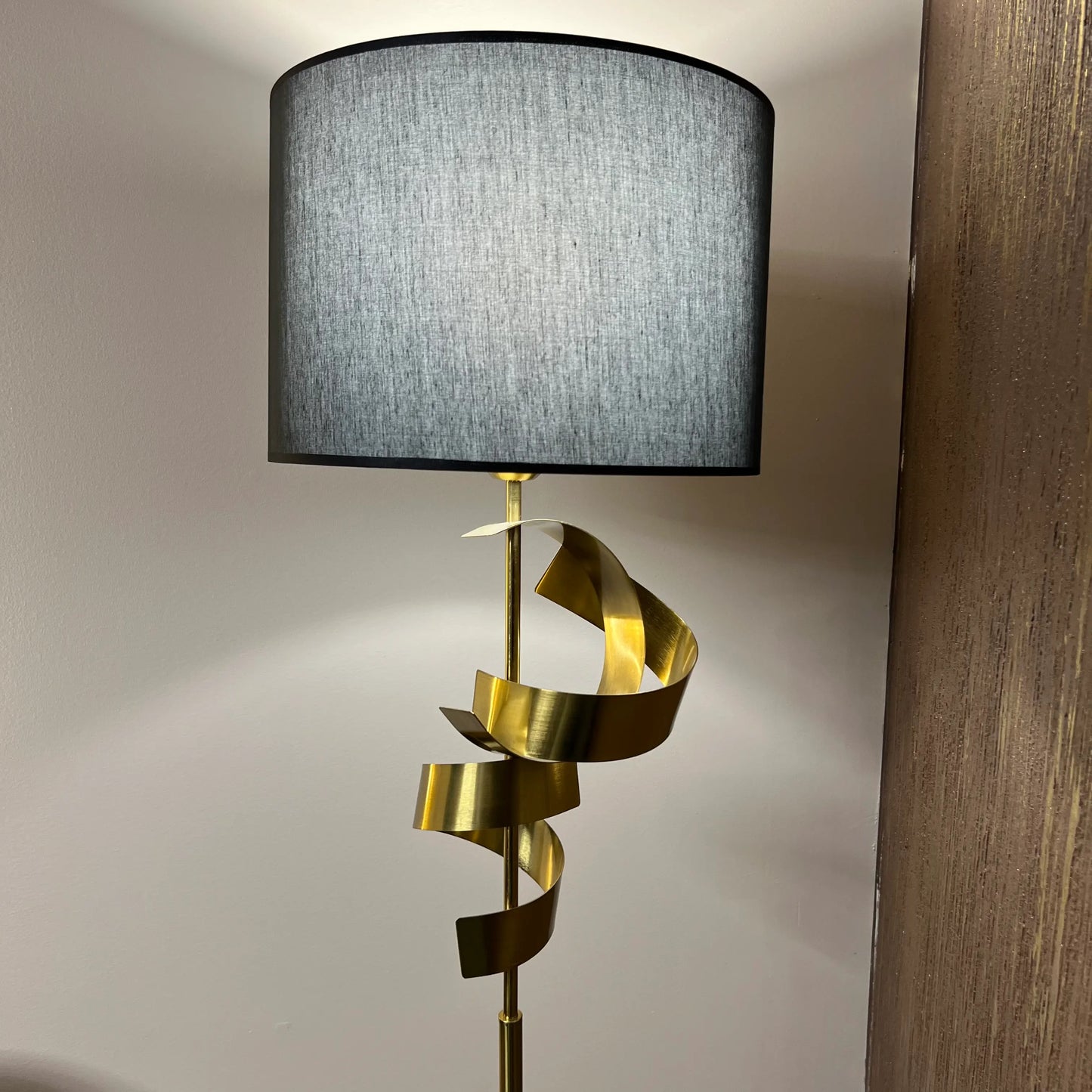Podna lampa Linea Gold