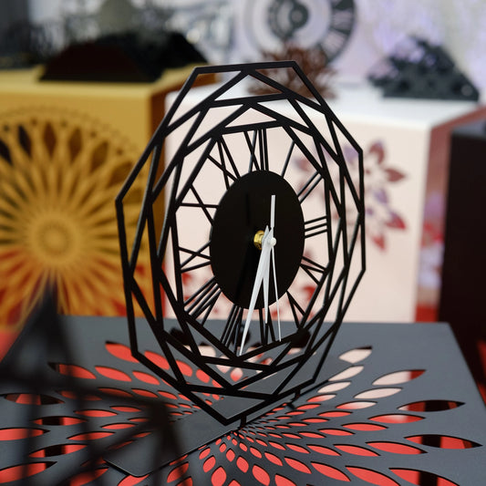 Stolni sat oktagon metalni