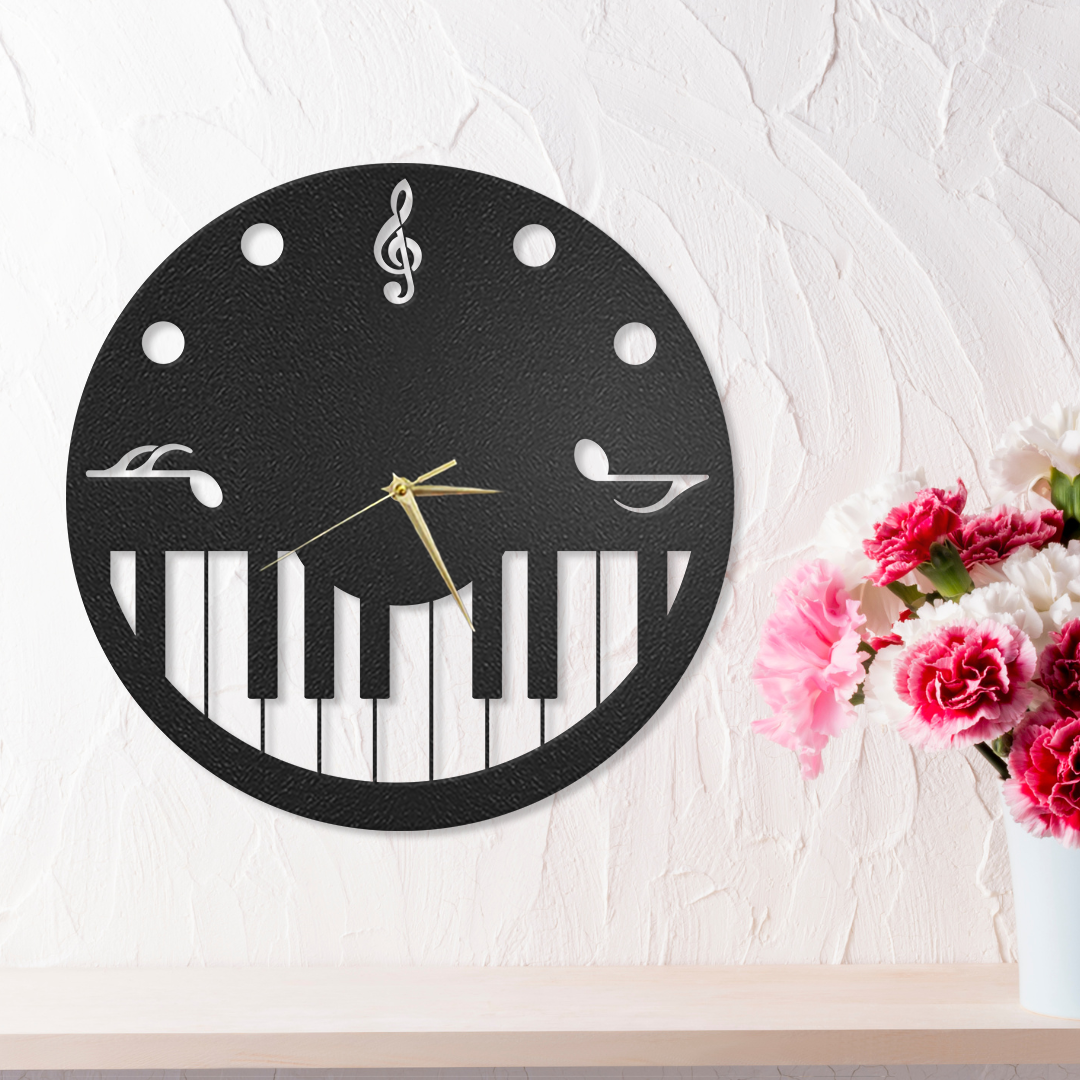 Zidni sat Piano