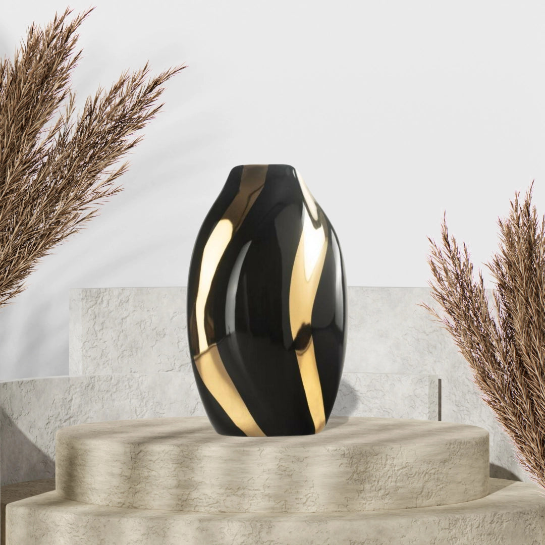 Ukrasna vazna Obsidian