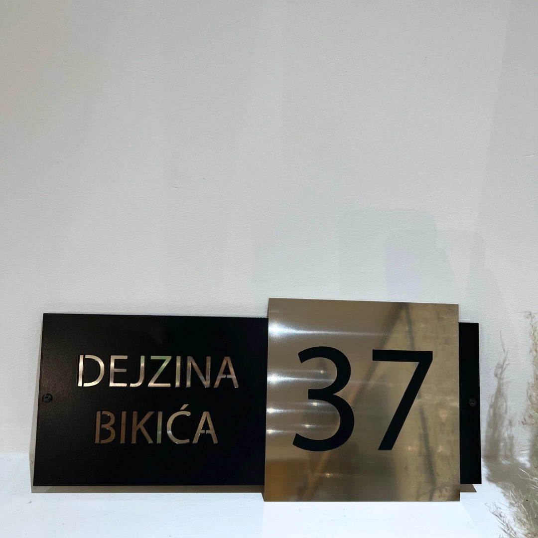 Metalna adresa iz tri dijela inox ploca