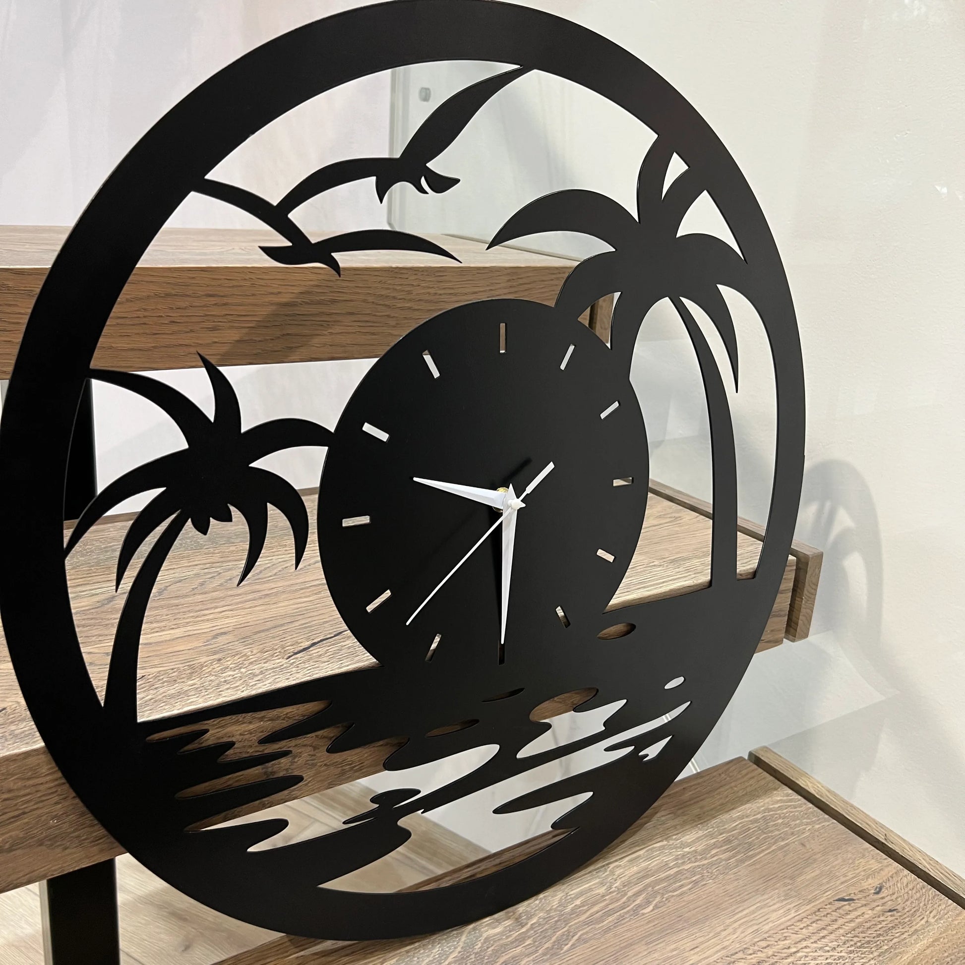 Zidni sat metalni palme